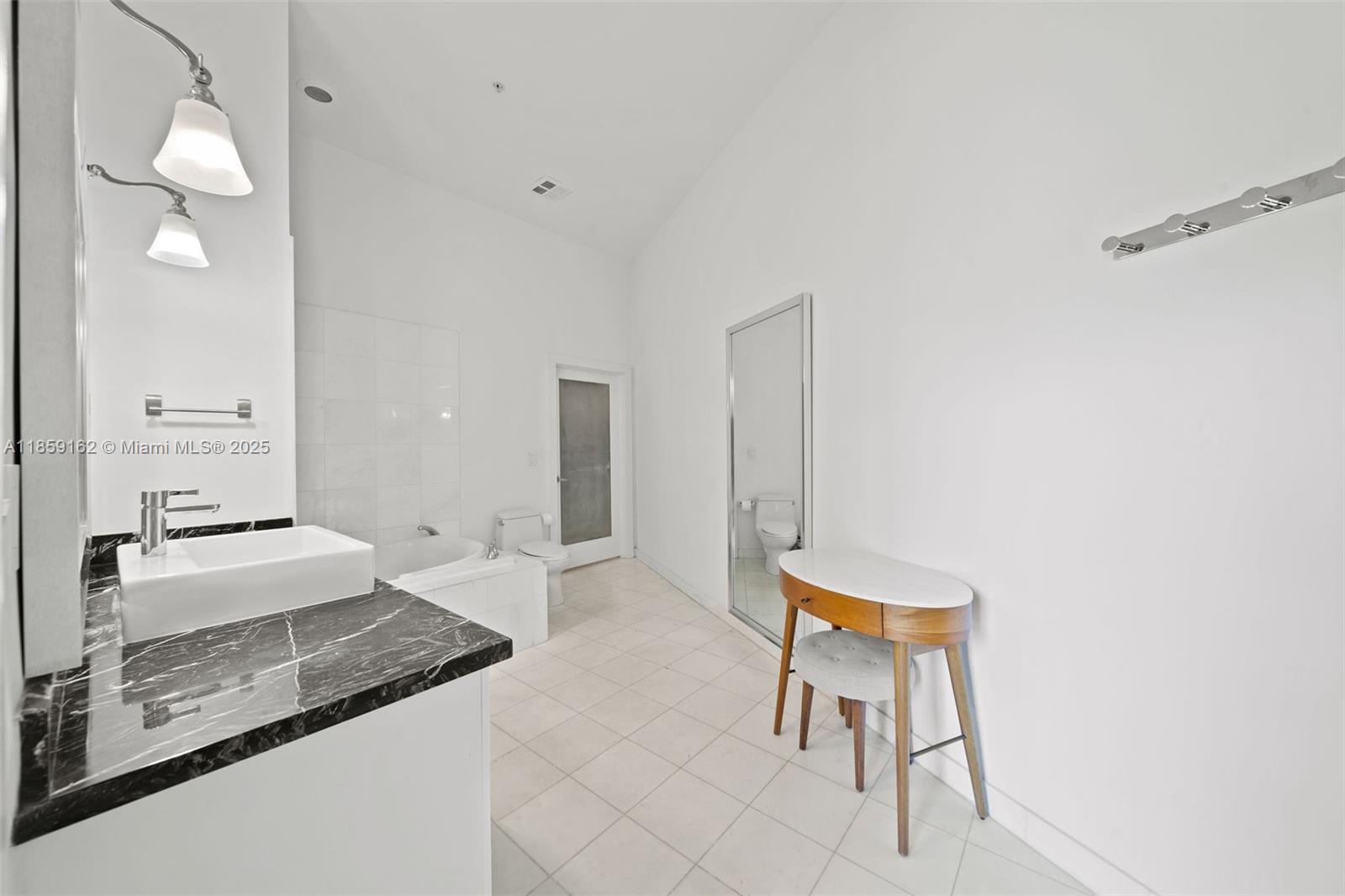 THE MERIDIAN CONDO - Residential Lease