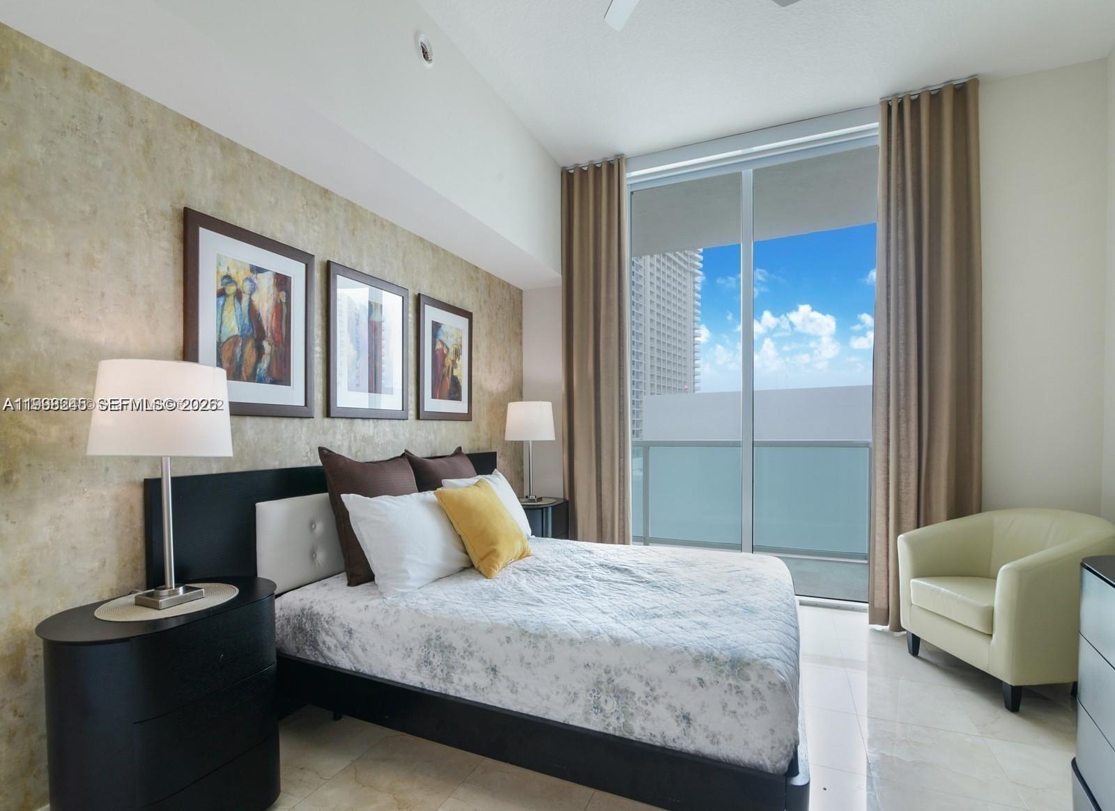 ST TROPEZ ON THE BAY 1 CO - Residential Lease