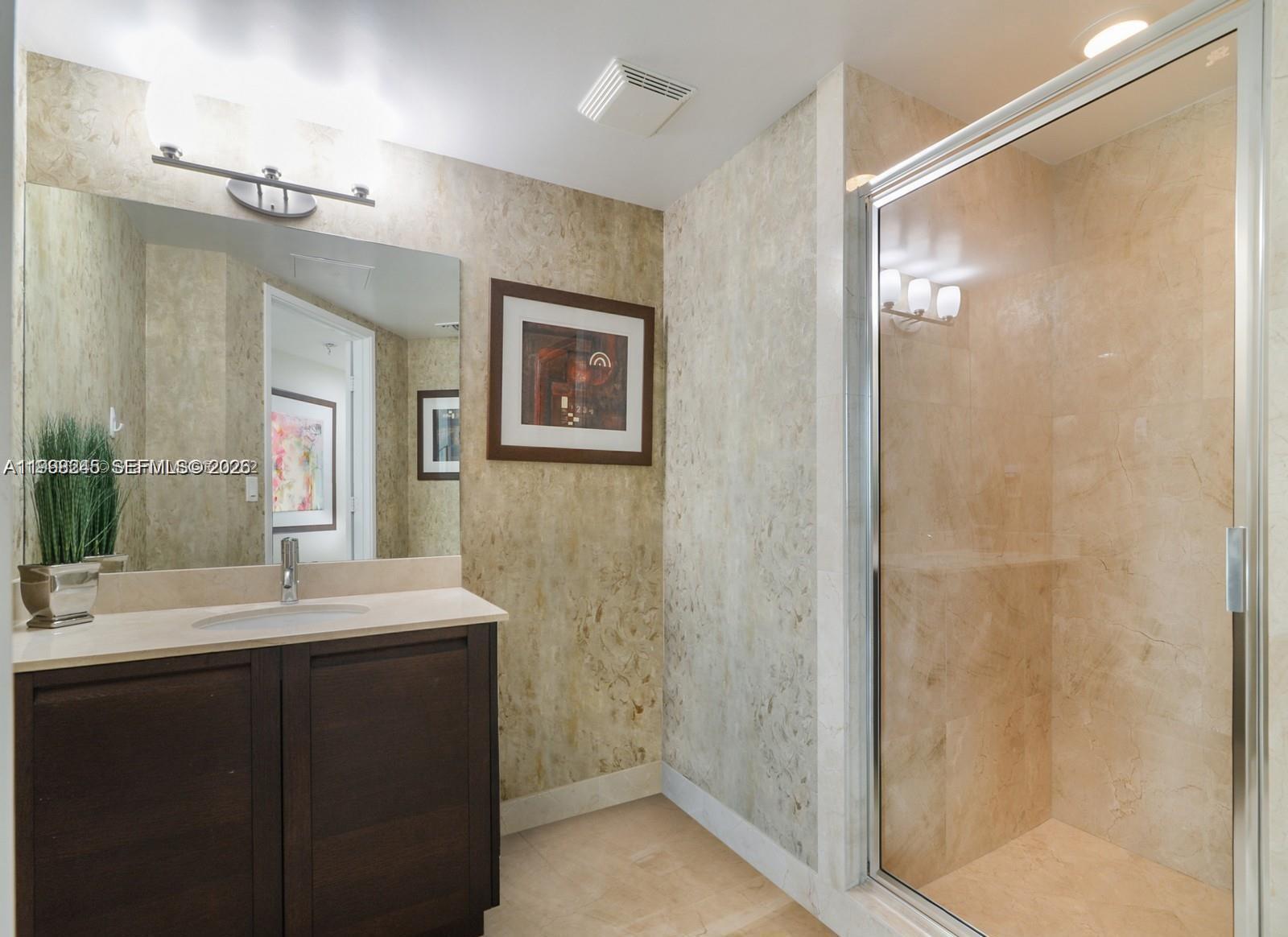 ST TROPEZ ON THE BAY 1 CO - Residential Lease