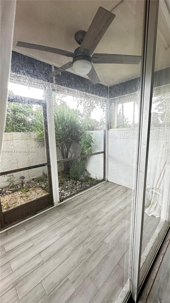 OMEGA CONDO NO 3 - Residential