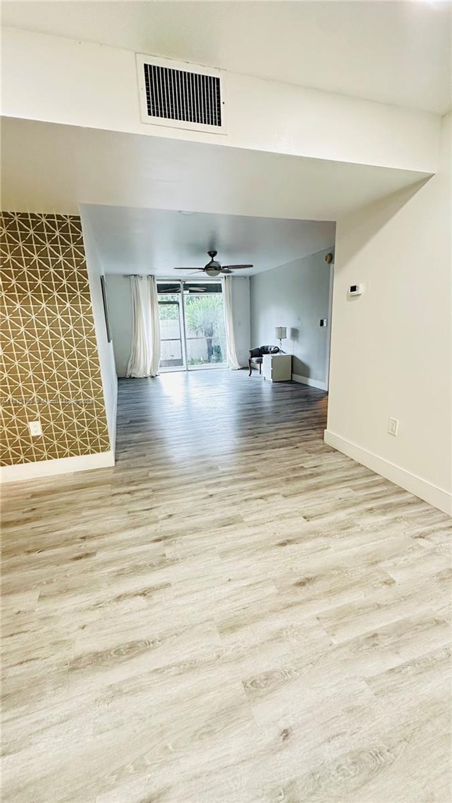 All ages welcome to this bright and spacious first-floor 2-bedroom, 2-bathroom corner unit located in the heart of Plantation. This fully remodeled condo offers a quiet and well-maintained community setting, just minutes from Nova University, Sawgrass Mills, Broward Mall, top-rated schools, and major highways.Property Features:
Move-in ready and in excellent condition
Tile flooring throughout with wood laminate in the second bedroom
Spacious split floor plan with separate dining area, NOT PET, (only ESA pet) 
Generously sized closets throughout
Modern kitchen with appliances in perfect condition
Ceiling fans in key areas for comfort
Expansive 265 sq. ft. screened-in balcony – the largest floor plan available
Courtyard view