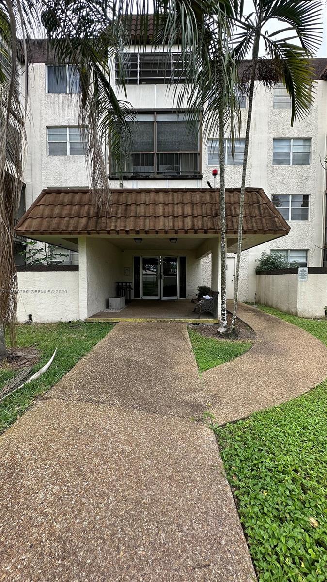 OMEGA CONDO NO 3 - Residential