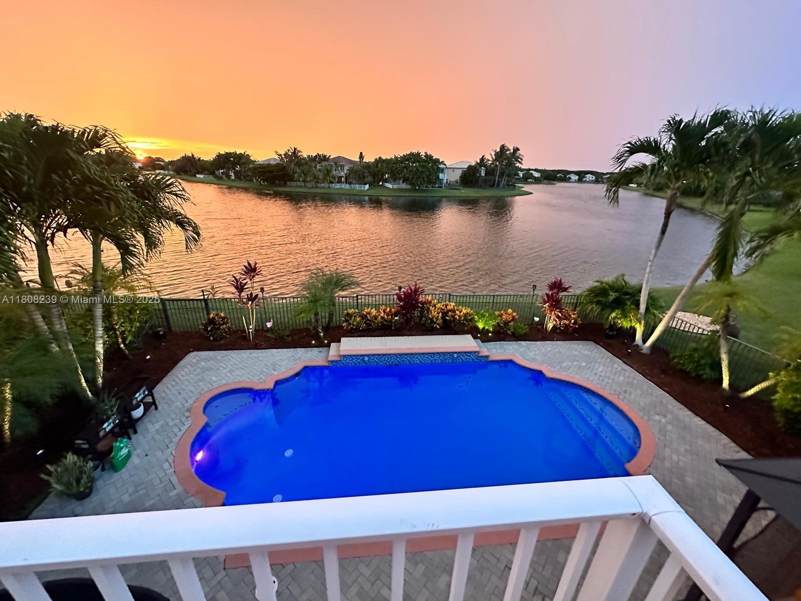 9003 Alexandra Cir, Wellington, FL, 33414/$899,000 3 9003 Alexandra Cir