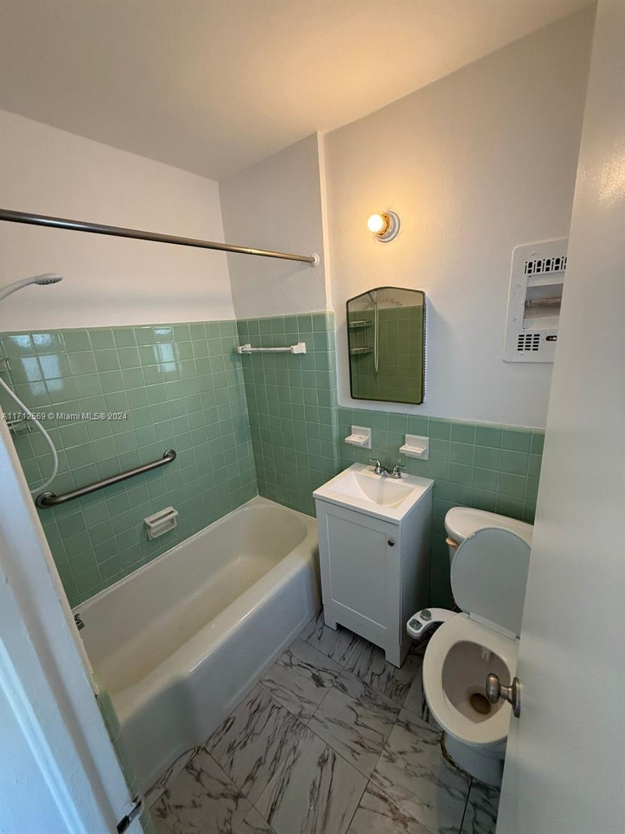 ANTHONY GARDENS CONDO - Residential