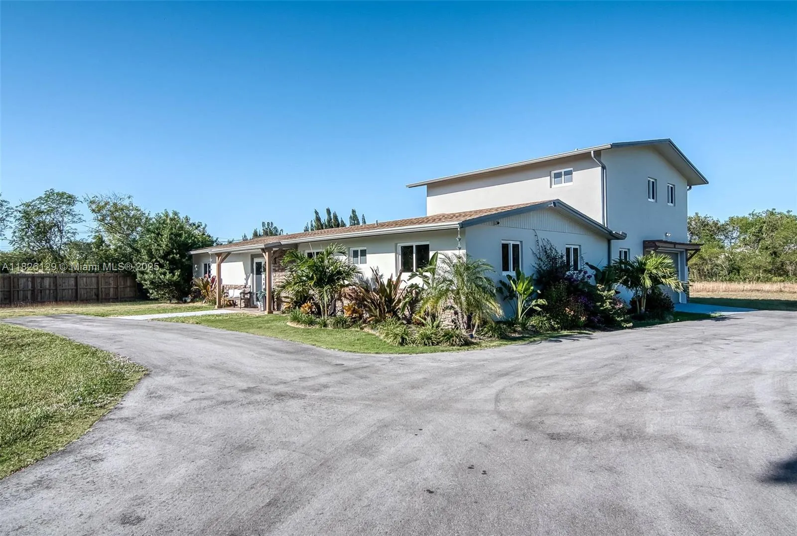 Miami, Florida 33177, United States, 4 Bedrooms Bedrooms, ,4 BathroomsBathrooms,Residential,Active,155589