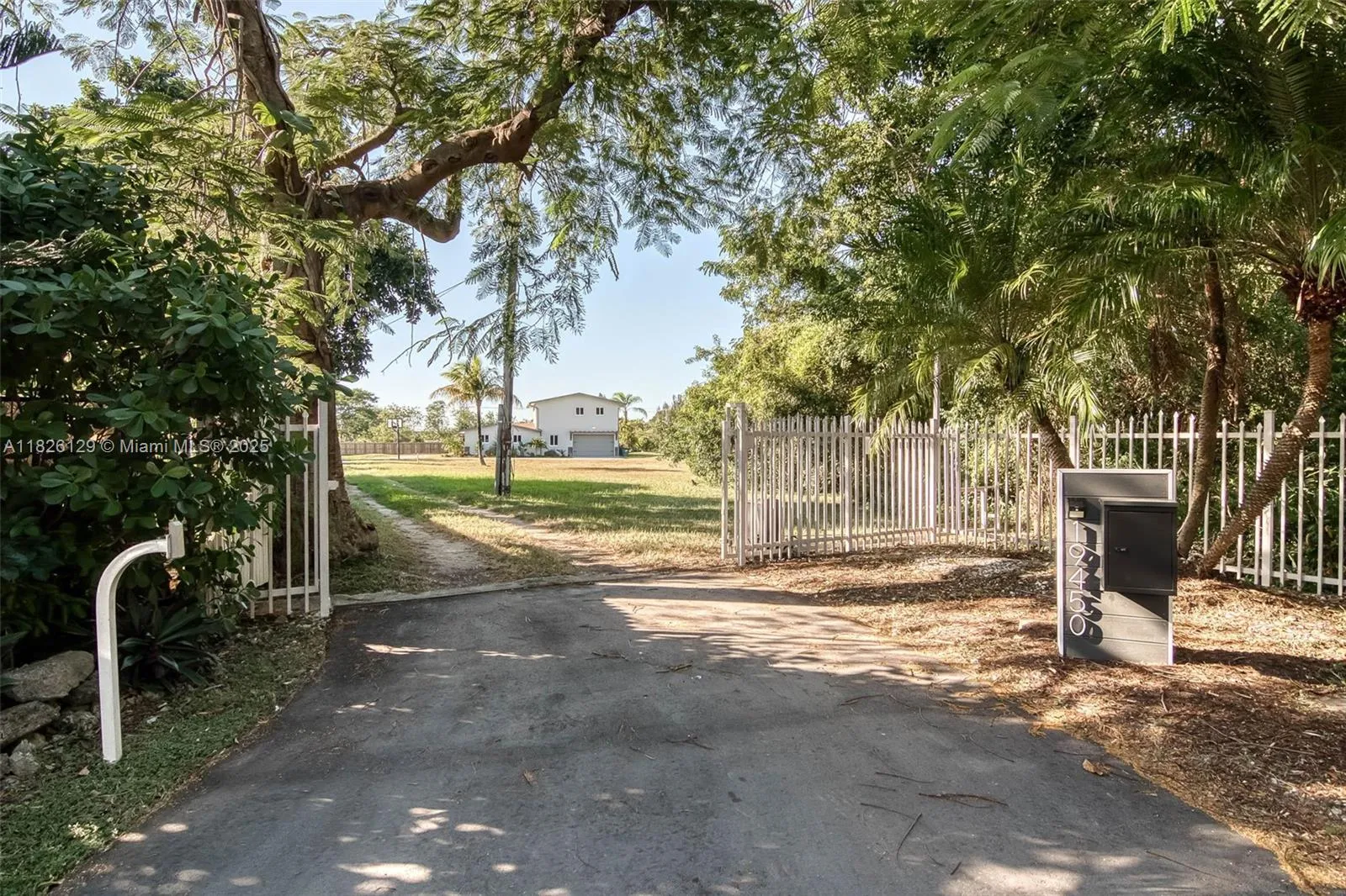 Miami, Florida 33177, United States, 4 Bedrooms Bedrooms, ,4 BathroomsBathrooms,Residential,Active,155589