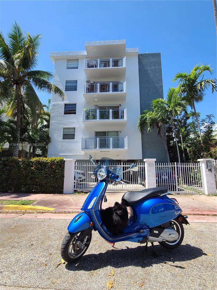 Rental Property at 716 Michigan Ave 501, Miami Beach, Miami-Dade County, Florida - Bedrooms: 1 
Bathrooms: 1  - $2,300 MO.