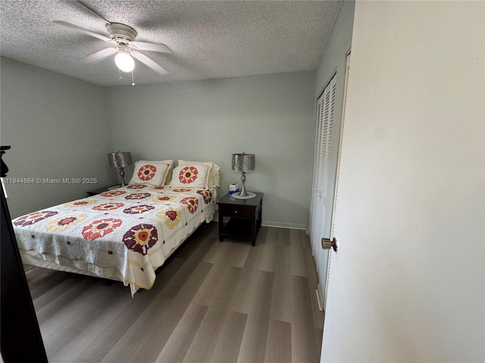 SANDS POINT CONDOMINIUM I - Residential