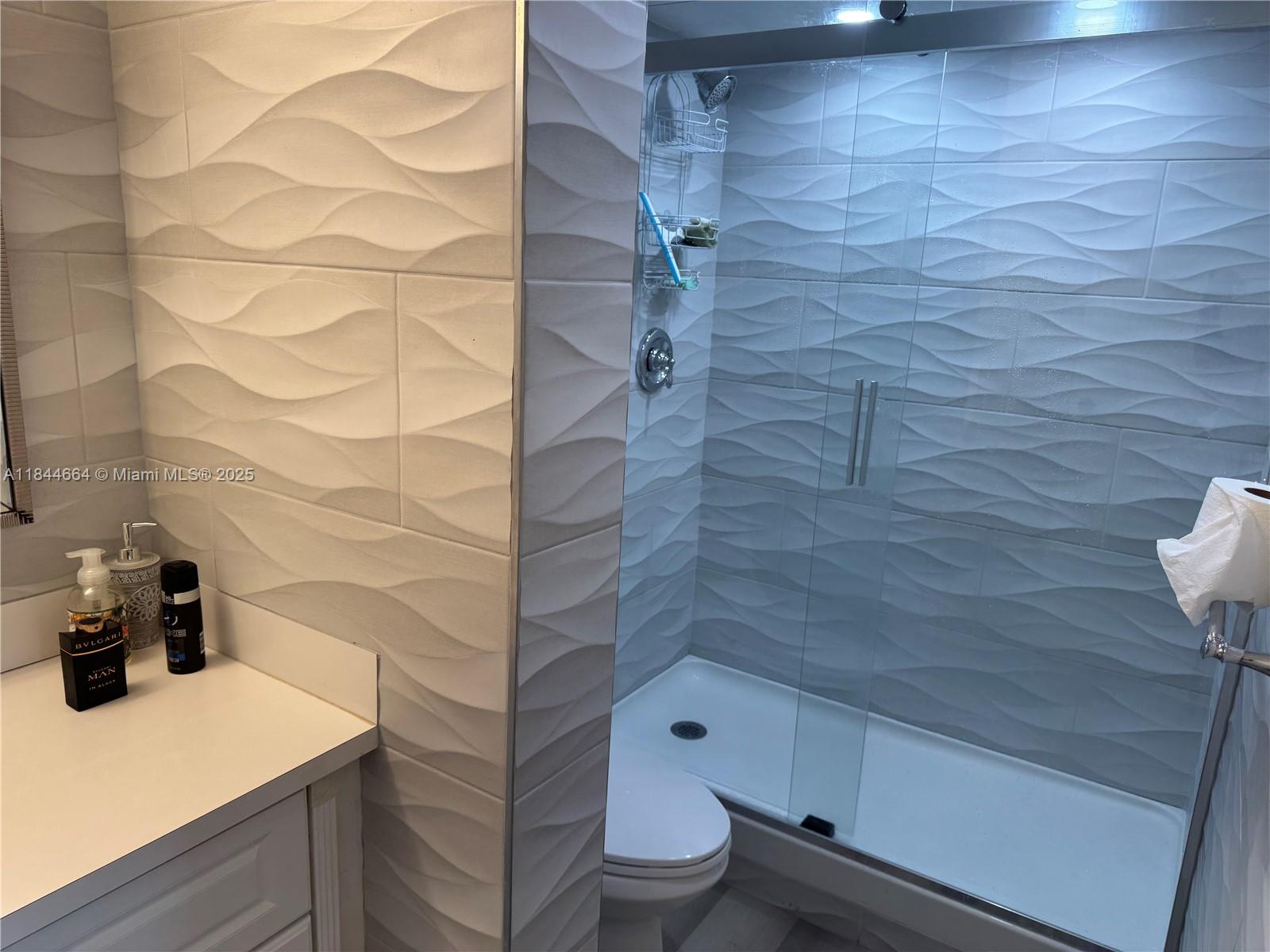 SANDS POINT CONDOMINIUM I - Residential