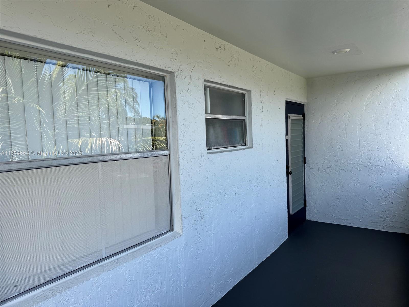 SANDS POINT CONDOMINIUM I - Residential