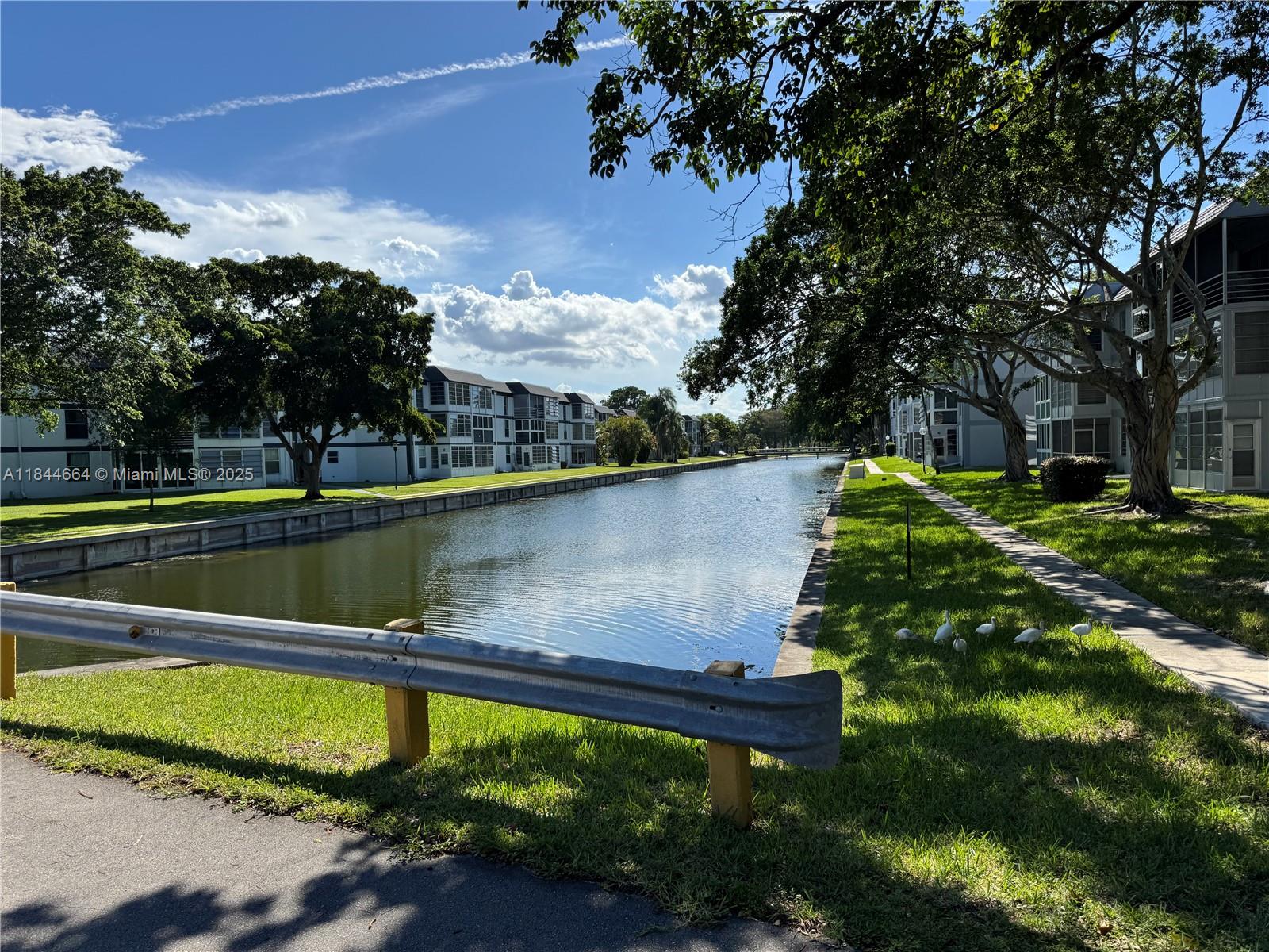 SANDS POINT CONDOMINIUM I - Residential