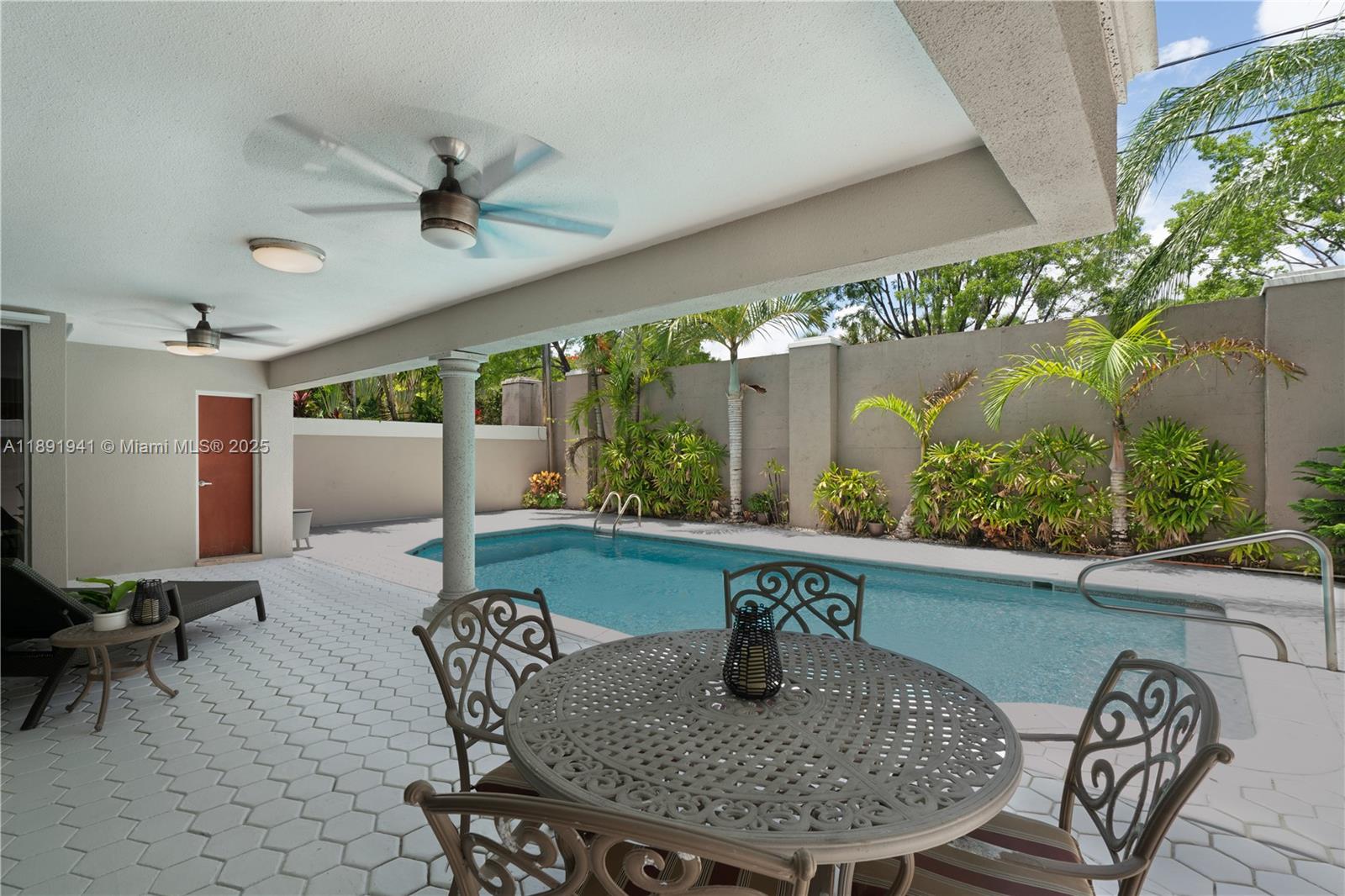 NATOMA PARK - Residential Lease
