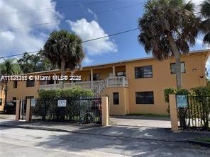 Rental Property at 6170 Sw 62nd Ter 4, South Miami, Miami-Dade County, Florida - Bedrooms: 2 
Bathrooms: 1  - $2,100 MO.