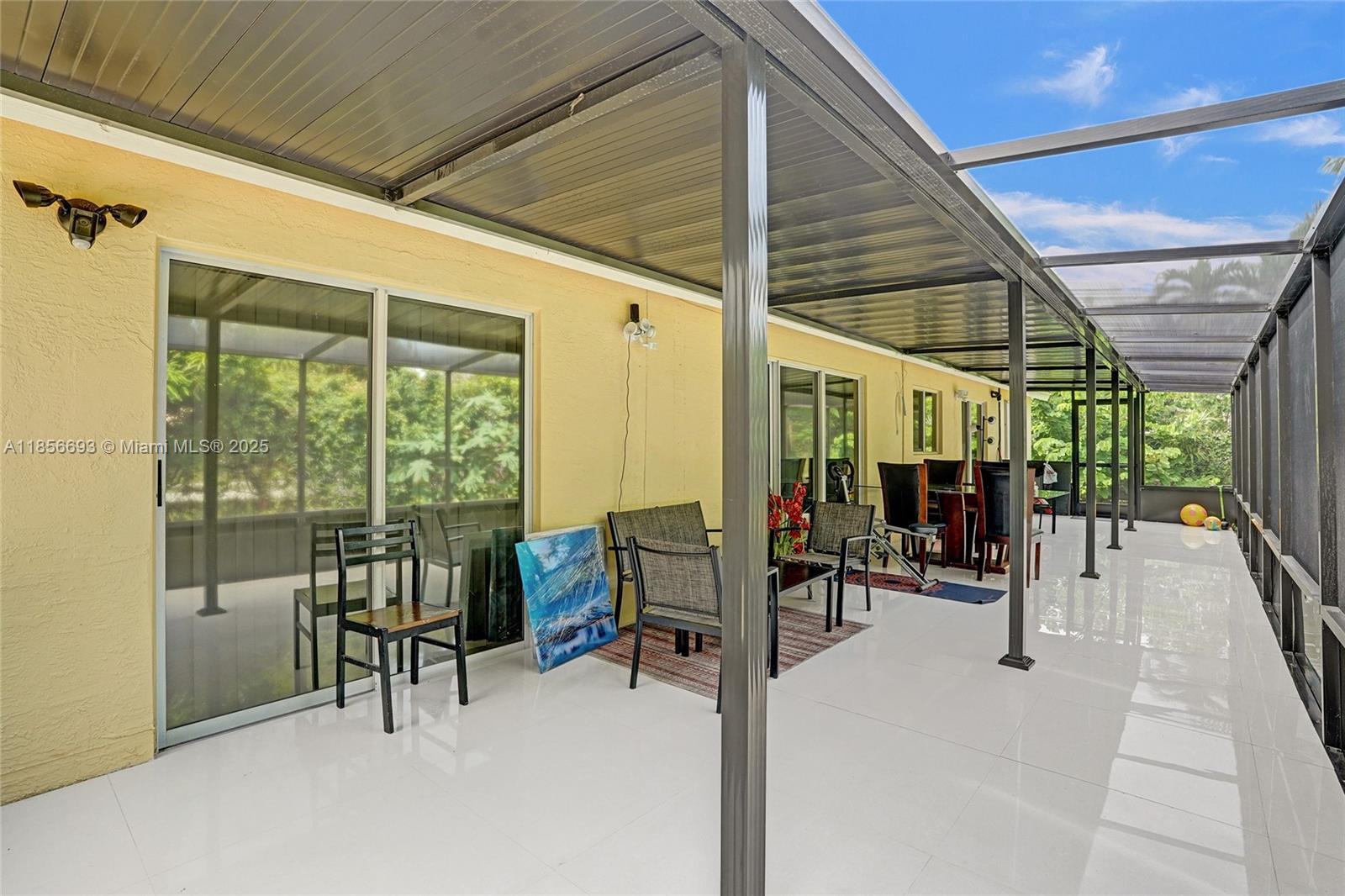 WINSTON PARK SECTION TWO- - Residential