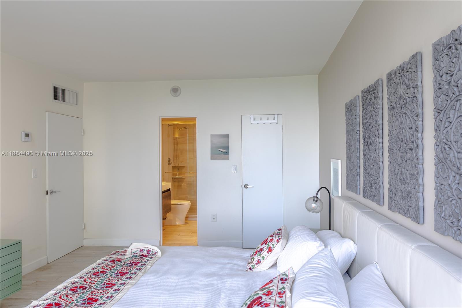 HARBOUR HOUSE - Residential Lease