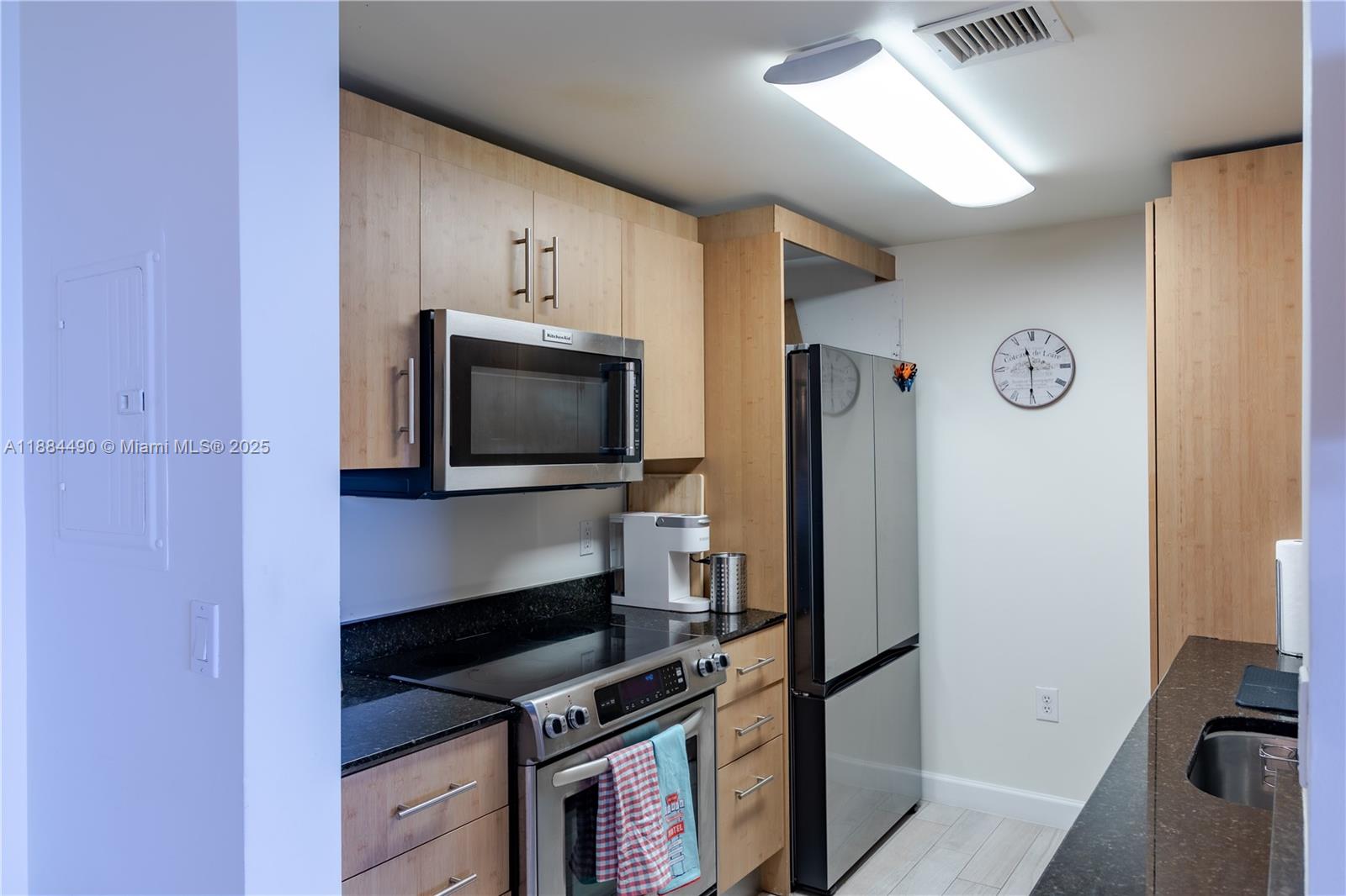 HARBOUR HOUSE - Residential Lease