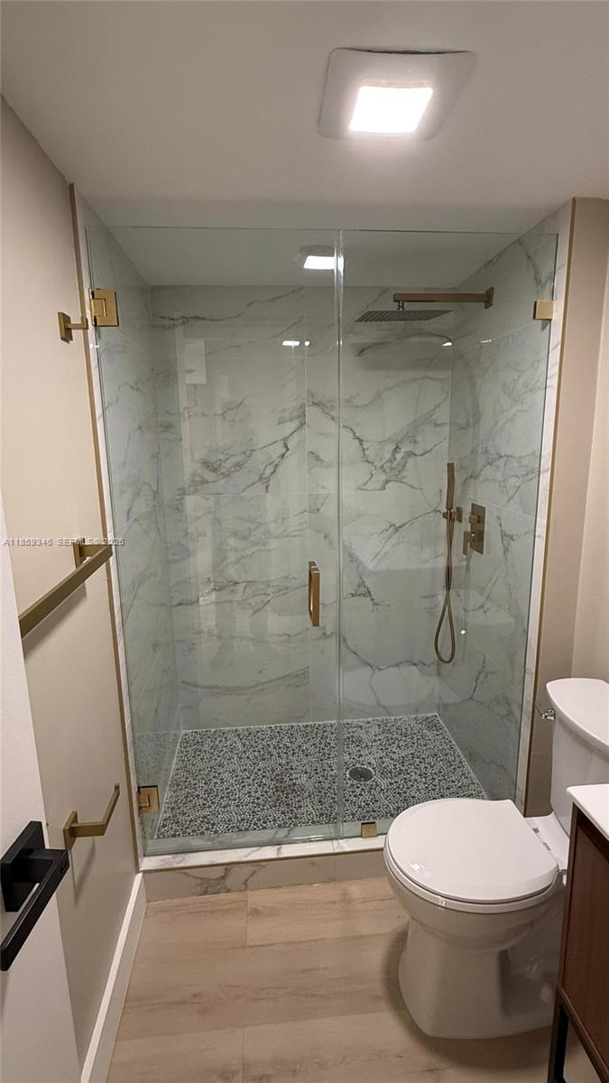 BISCAYA III CONDO - Residential