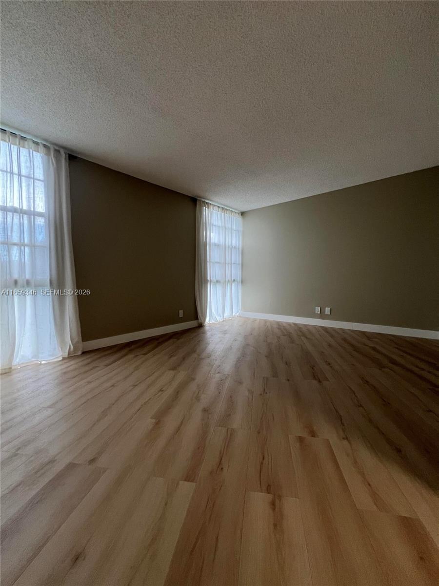 BISCAYA III CONDO - Residential