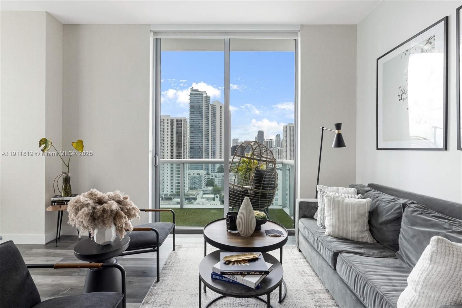 GALLERY ART CONDO - Residential Lease