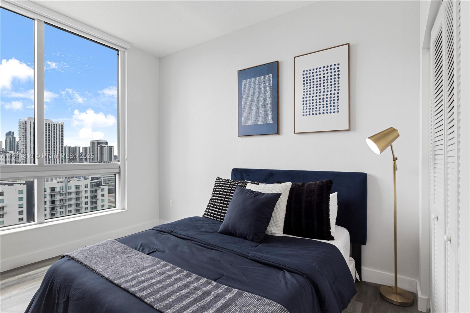 GALLERY ART CONDO - Residential Lease