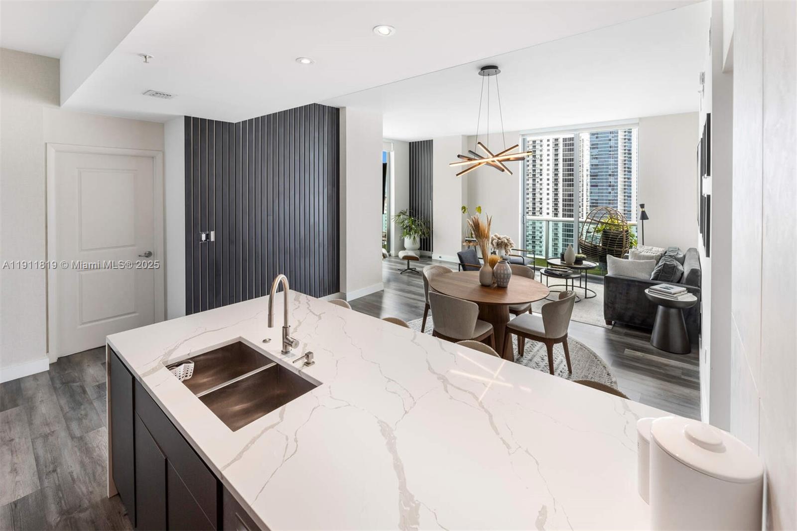 GALLERY ART CONDO - Residential Lease