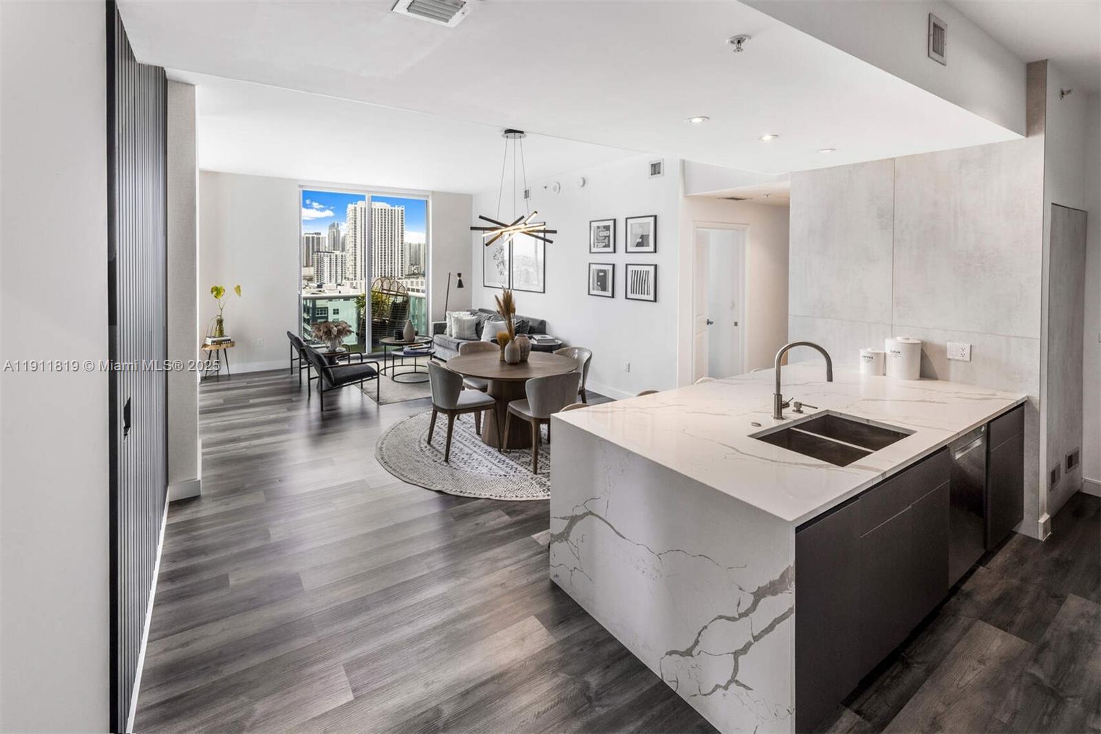 GALLERY ART CONDO - Residential Lease