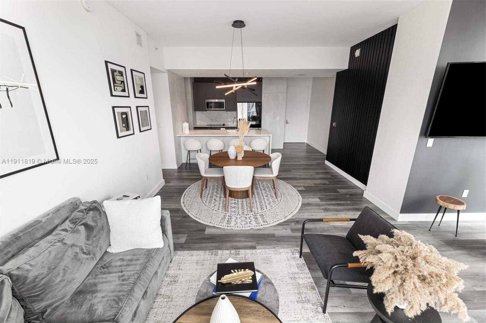 GALLERY ART CONDO - Residential Lease