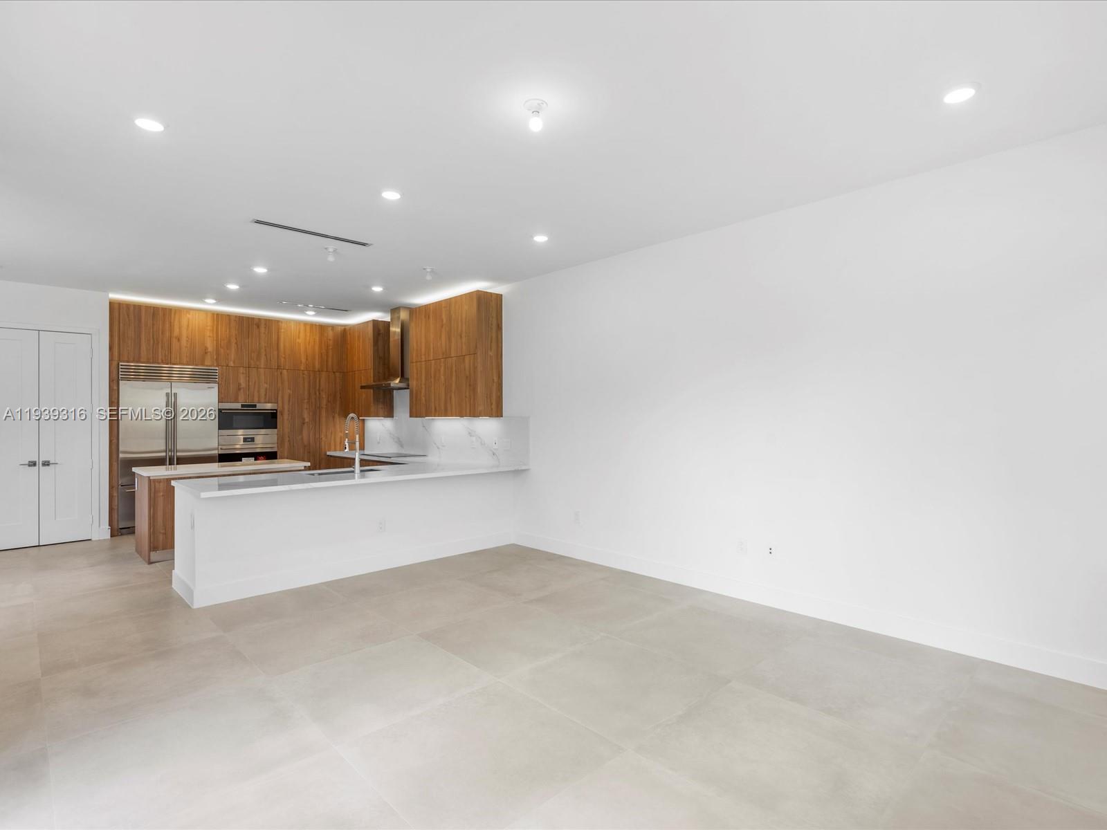 PRESIDENTIAL ESTATES SUB - Residential