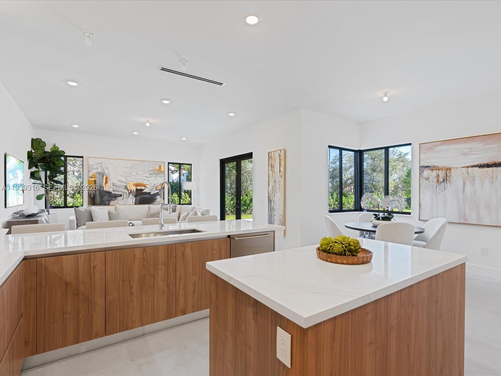 PRESIDENTIAL ESTATES SUB - Residential