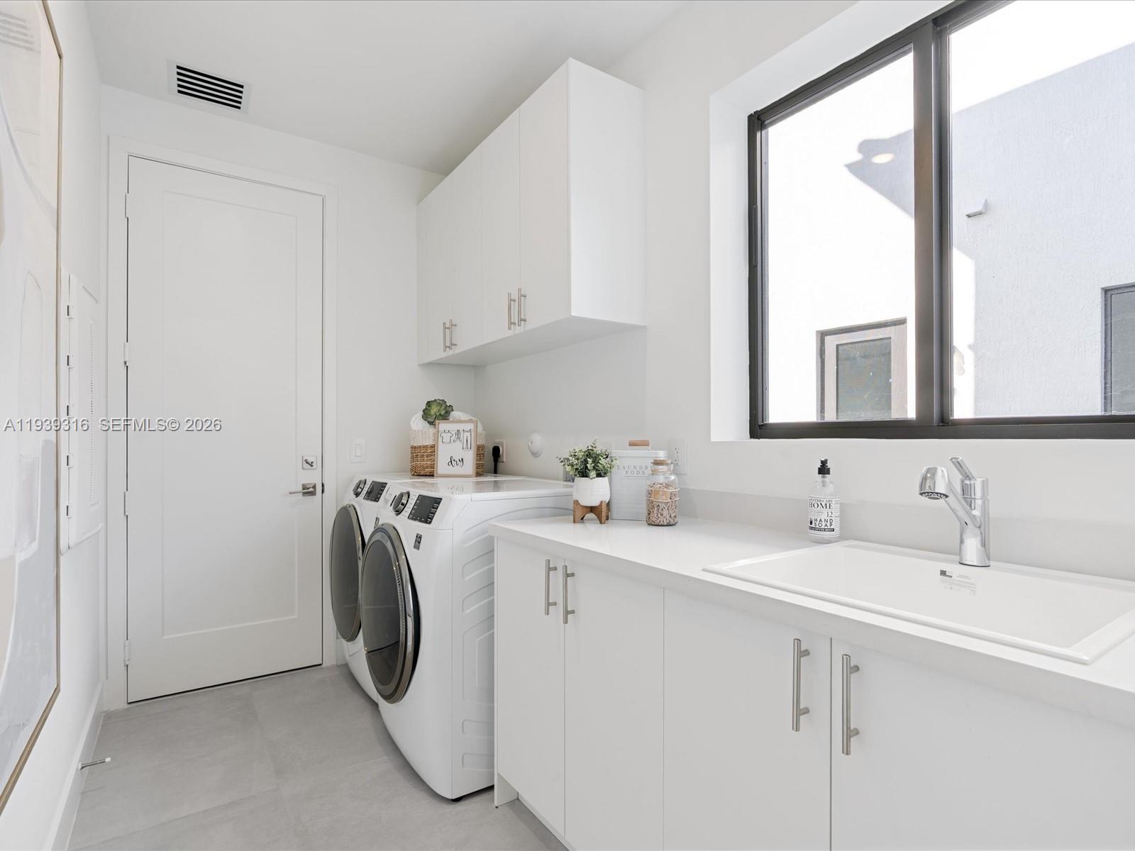 PRESIDENTIAL ESTATES SUB - Residential