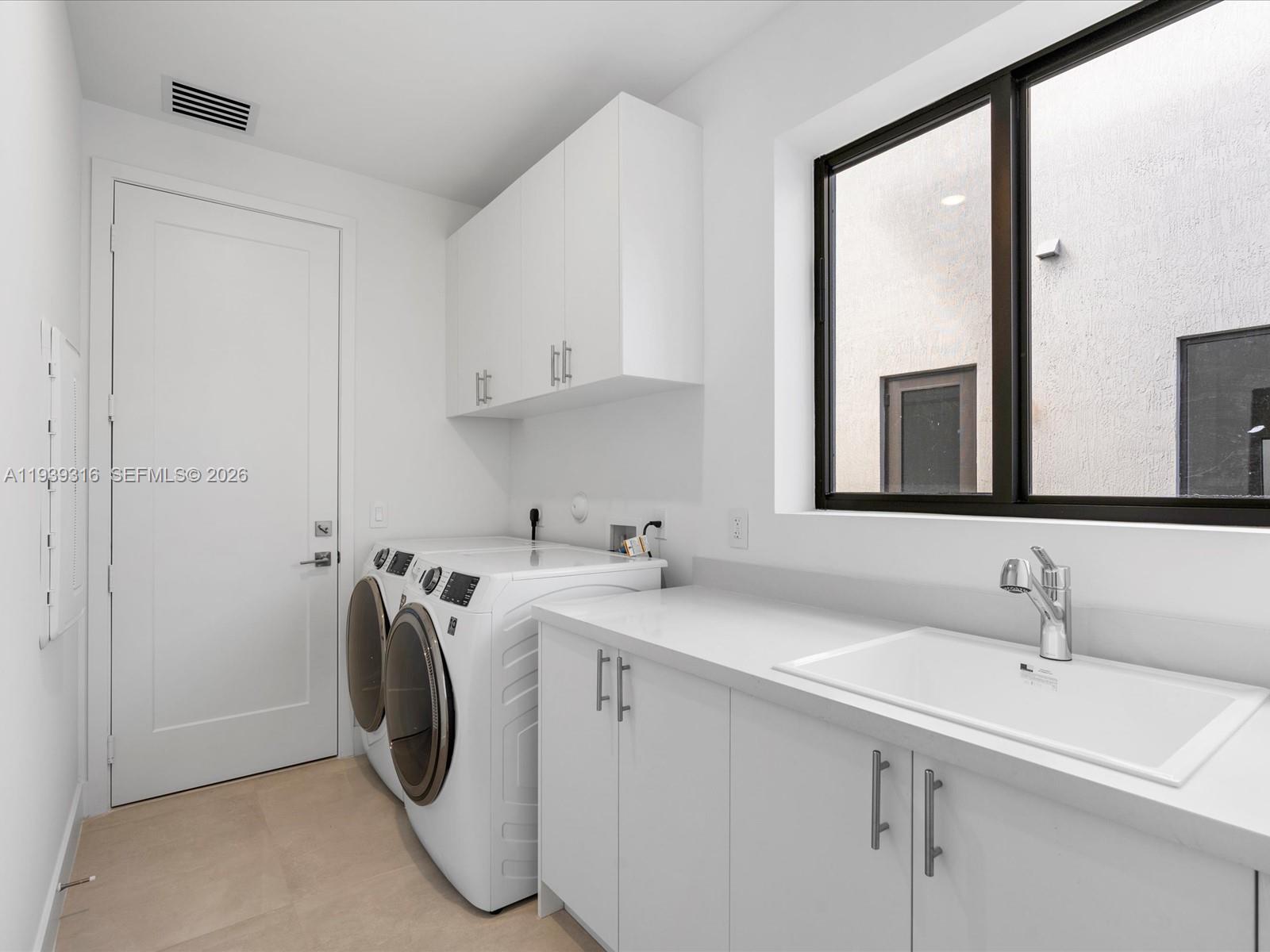 PRESIDENTIAL ESTATES SUB - Residential