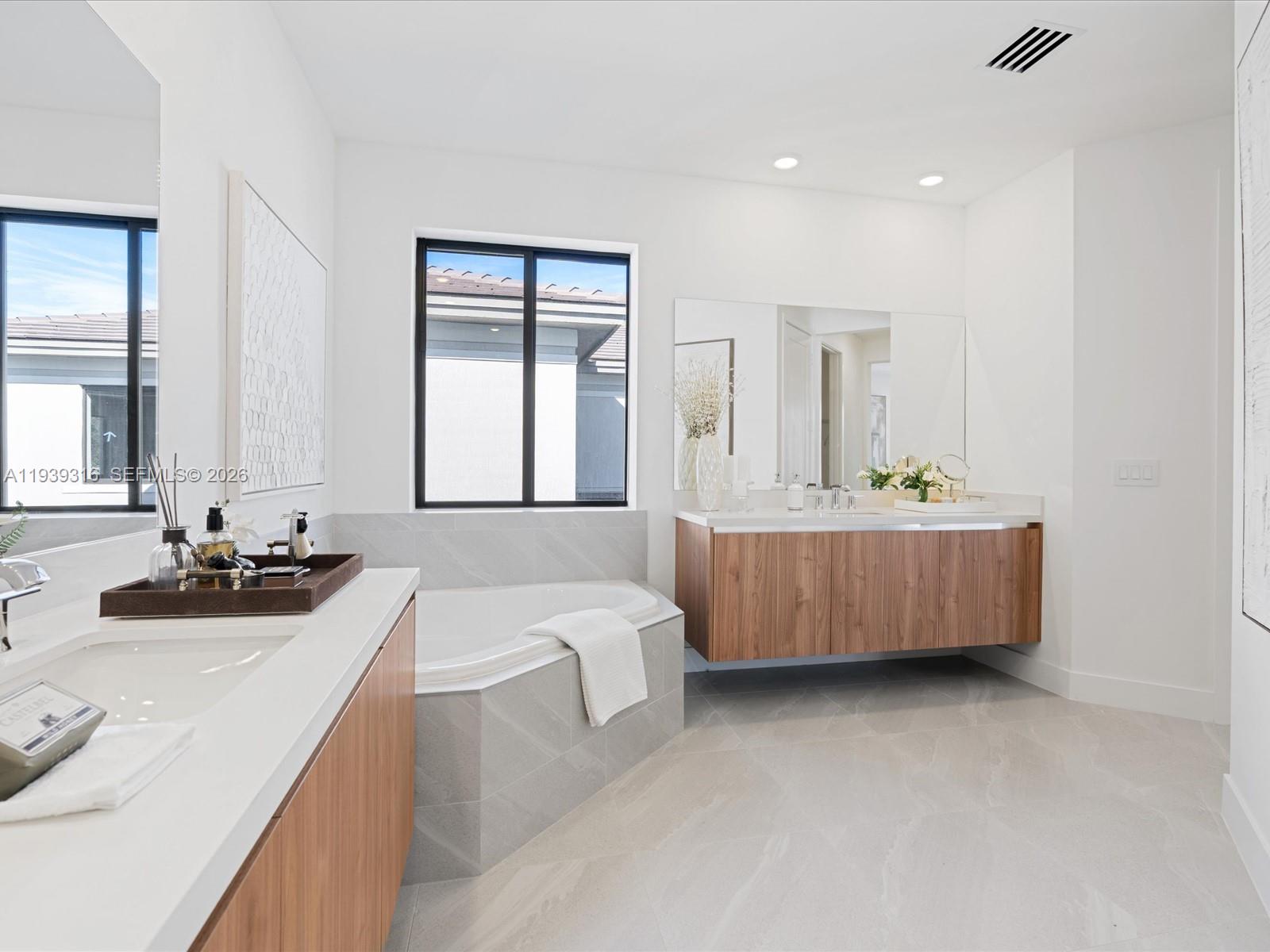 PRESIDENTIAL ESTATES SUB - Residential