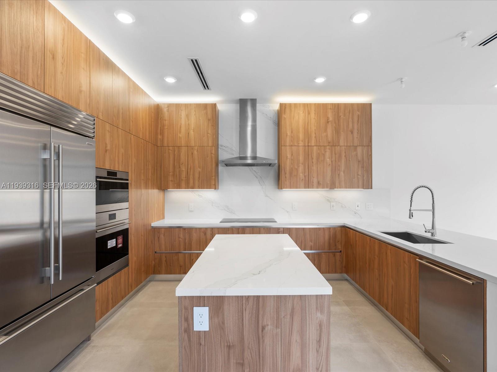 PRESIDENTIAL ESTATES SUB - Residential