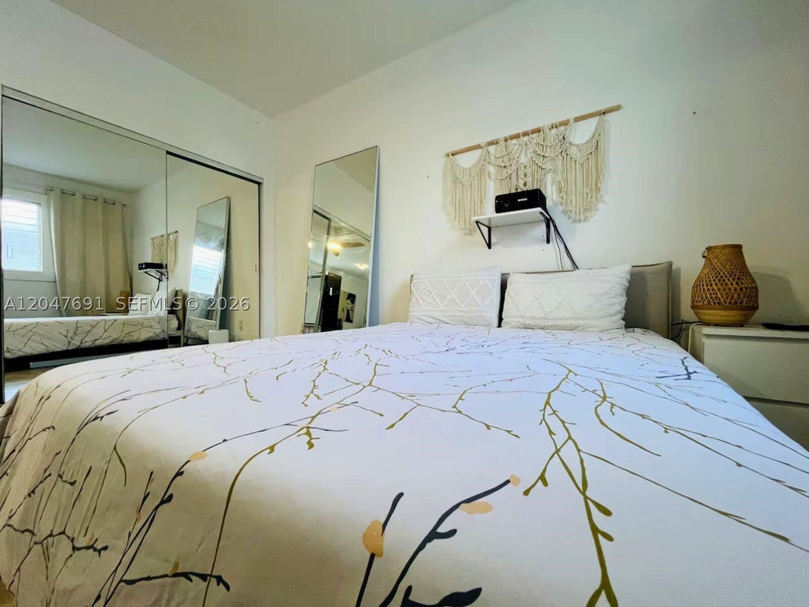 842 Meridian 2F