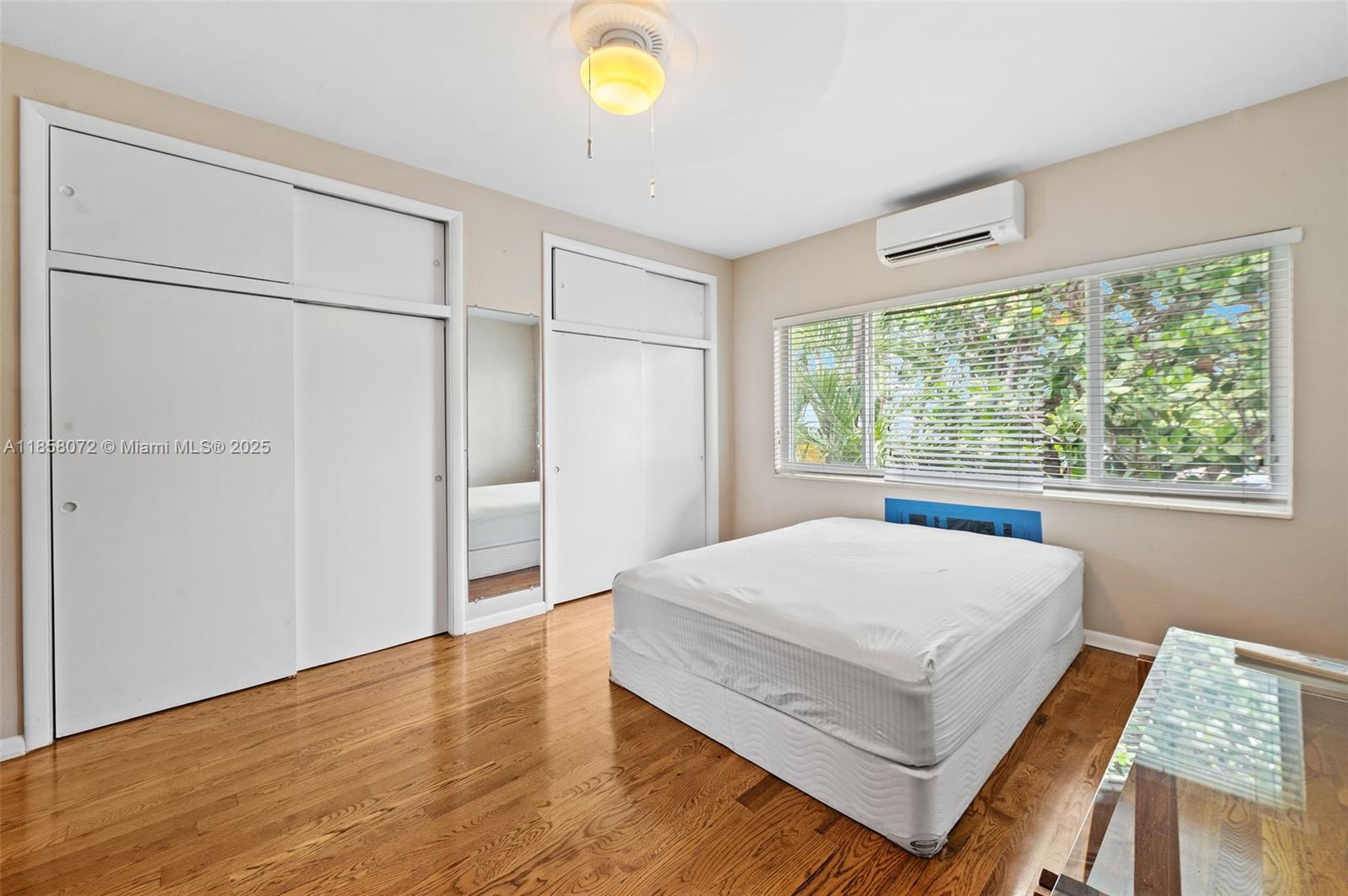 HARBOUR POINT CONDO - Residential