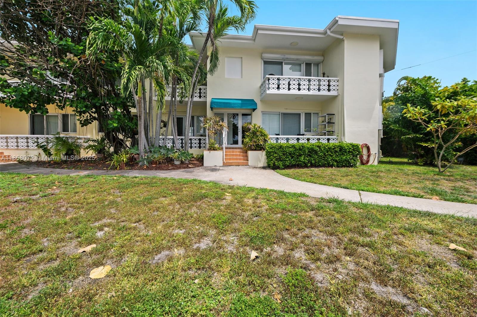 HARBOUR POINT CONDO - Residential
