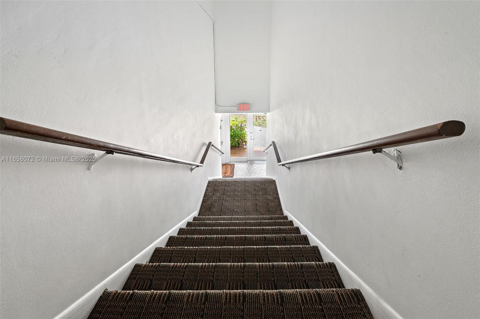 HARBOUR POINT CONDO - Residential