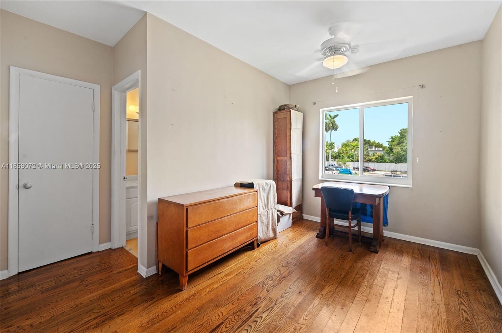 HARBOUR POINT CONDO - Residential