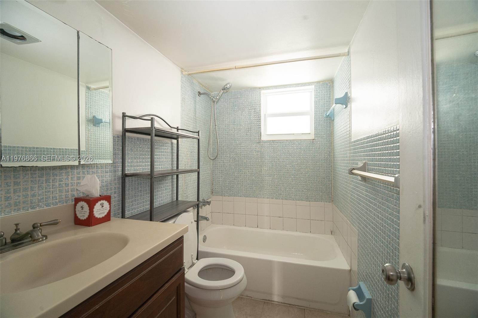 1750 JAMES APARTMENTS CON - Residential