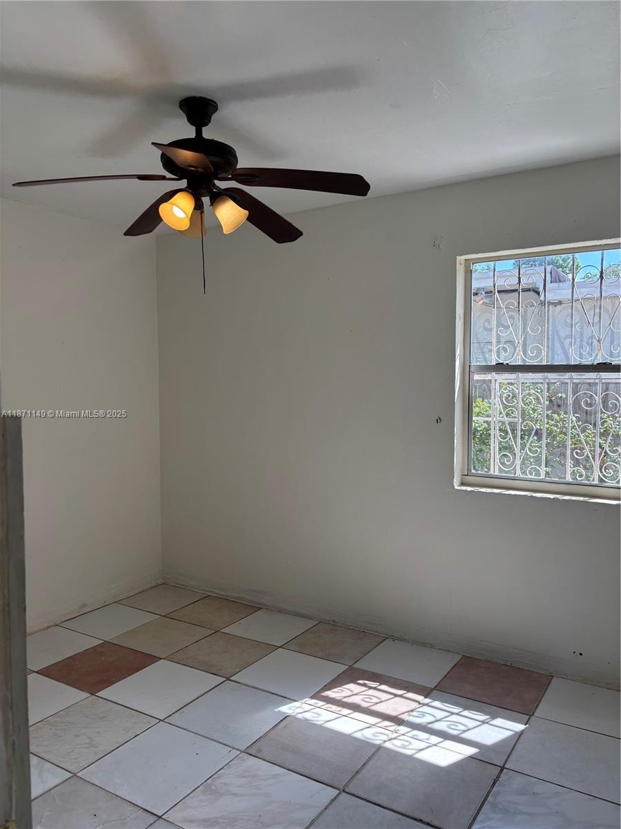 Welcome to this charming 3 bedroom, 1 bath single family home, perfectly situated in a quiet neighborhood just minutes from I-95. schools, parks, and local shopping. This move in ready home features a bright and open living area.