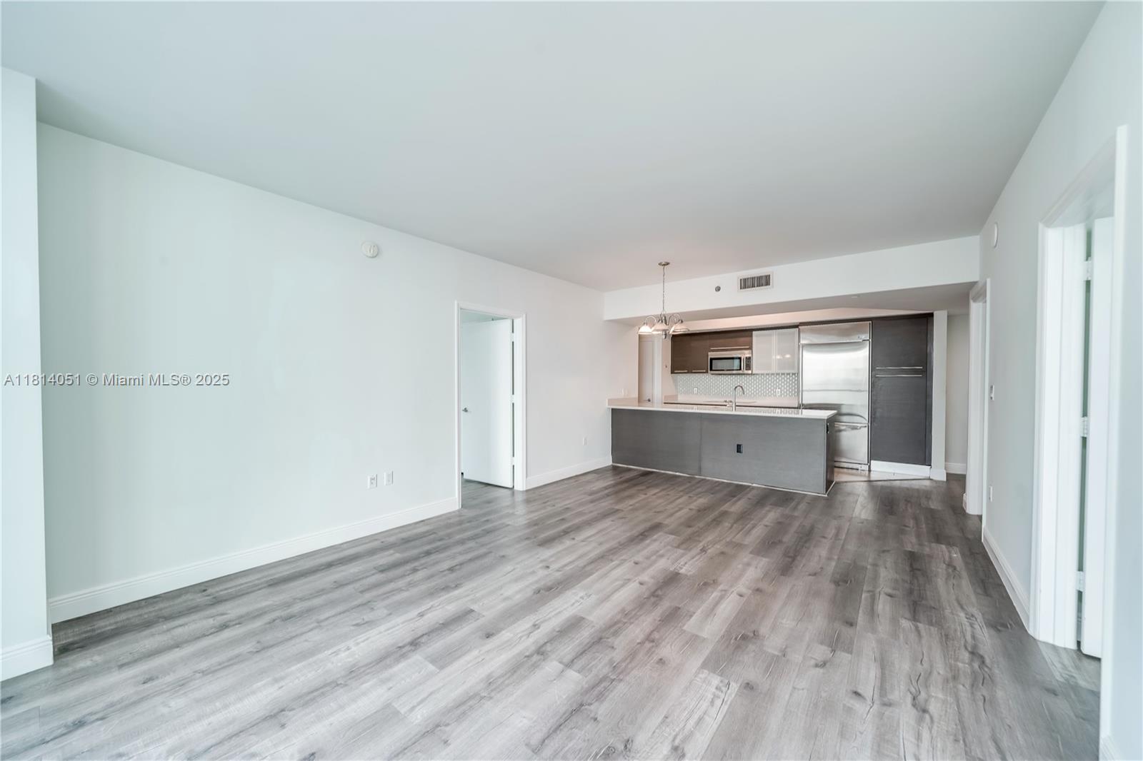 500 BRICKELL WEST CONDO - Residential Lease