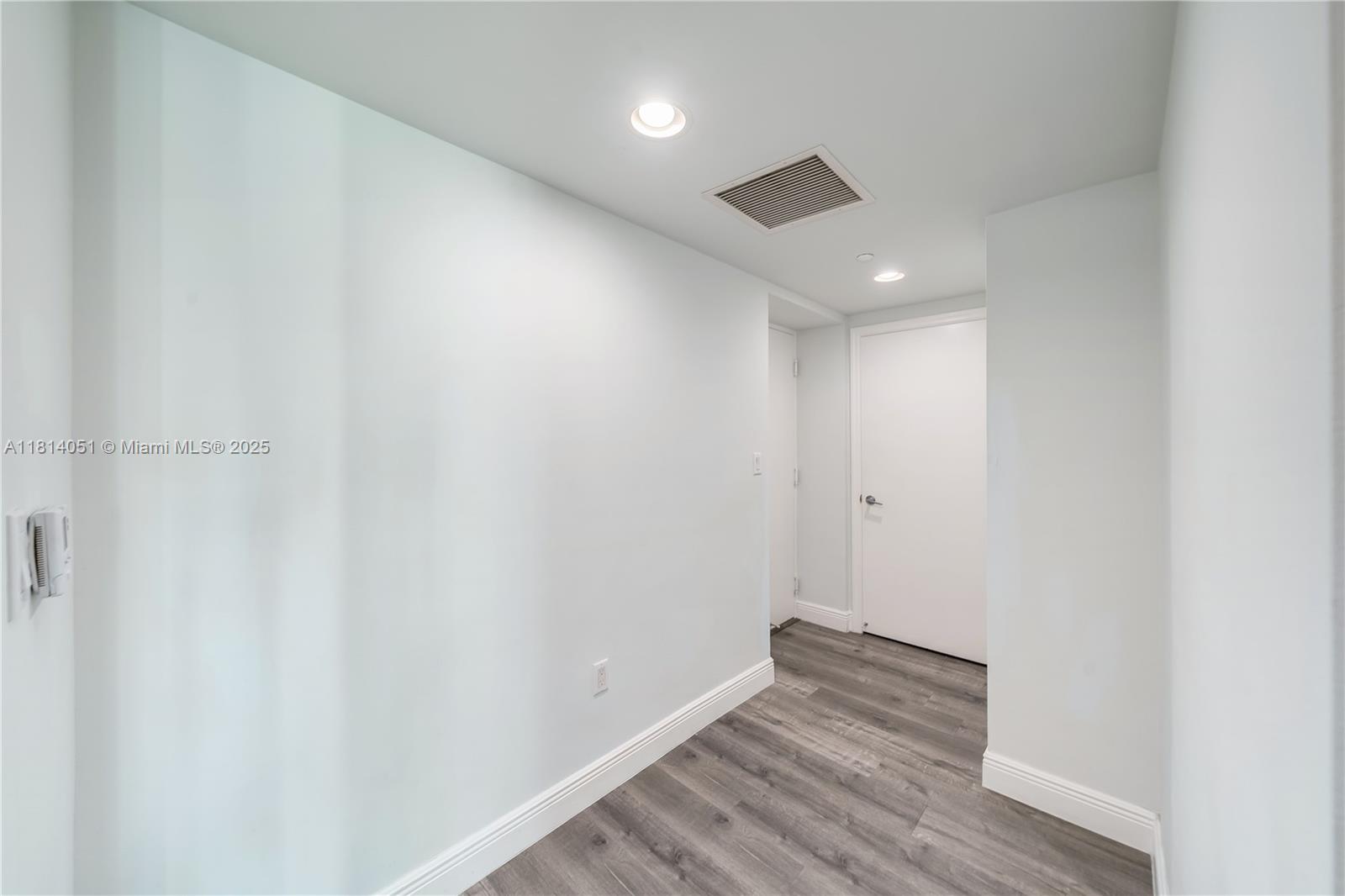 500 BRICKELL WEST CONDO - Residential Lease