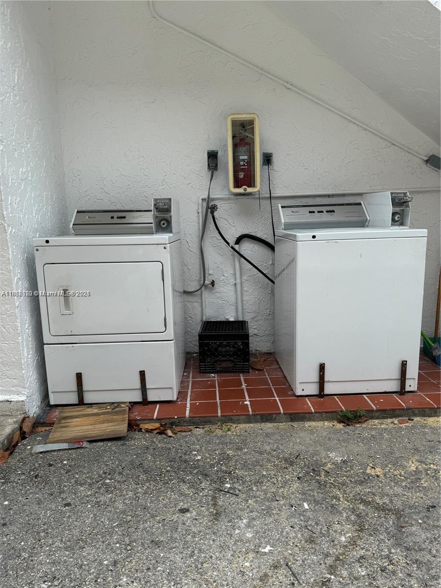 MILLER LAWN - Residential Income