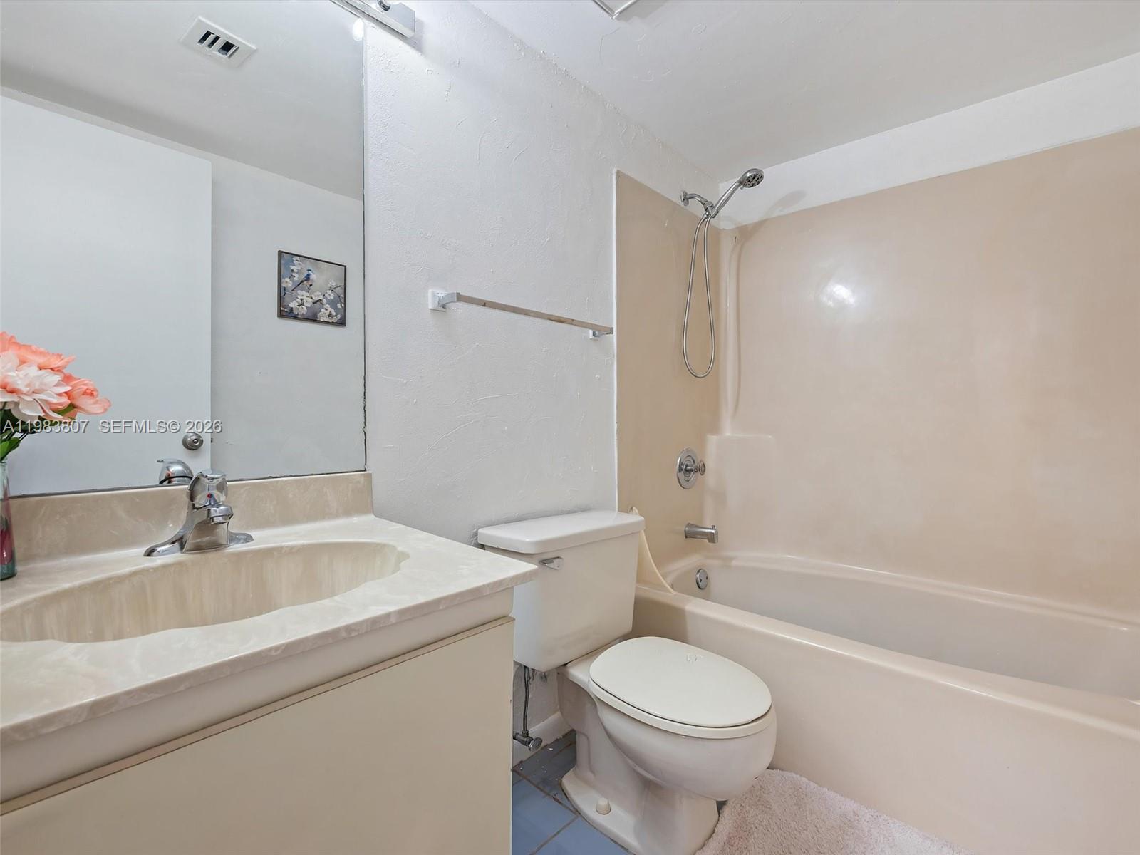 WELLEBY UNIT SEVEN - Residential