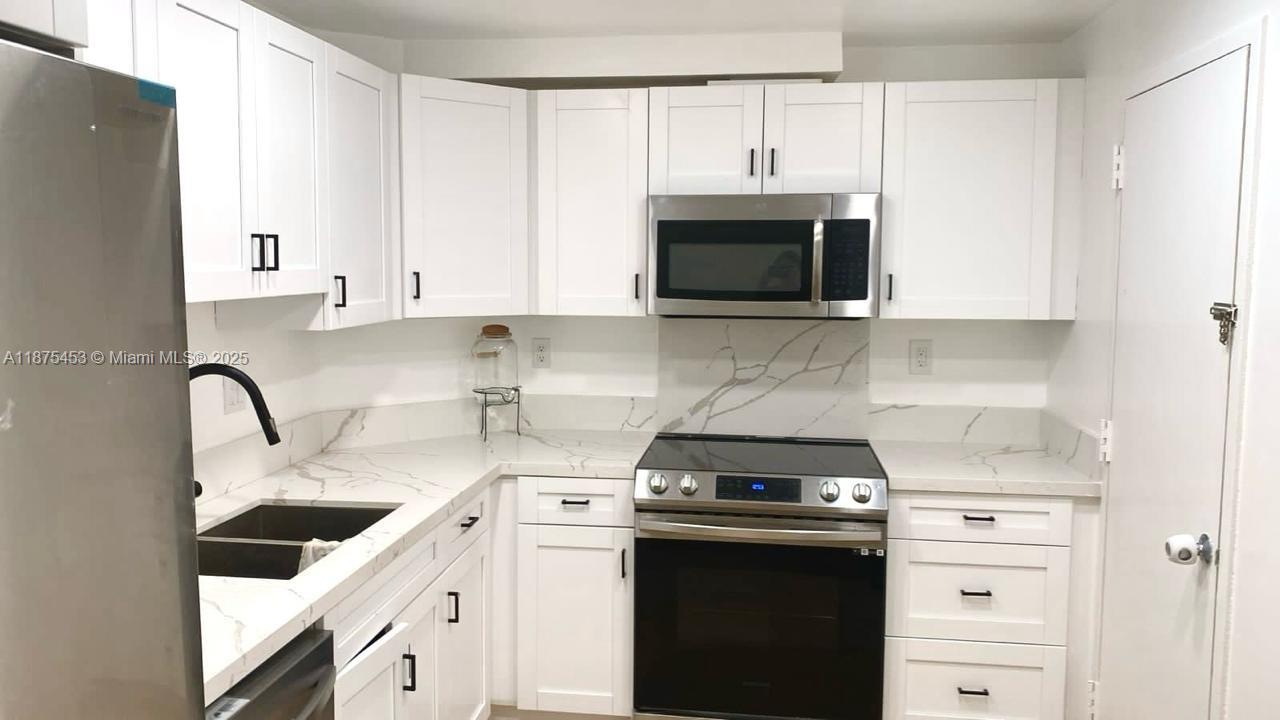 ARLEN HOUSE WEST CONDO - Residential Lease