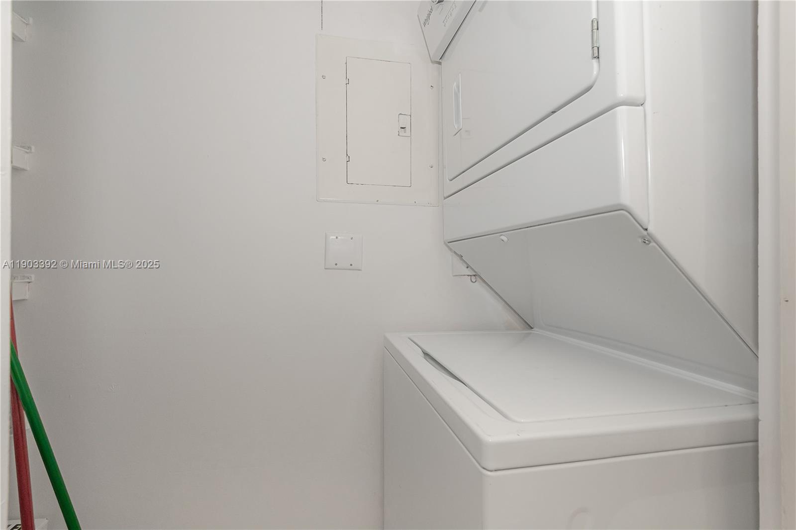 YACHT CLUB AT PORTOFINO - Residential