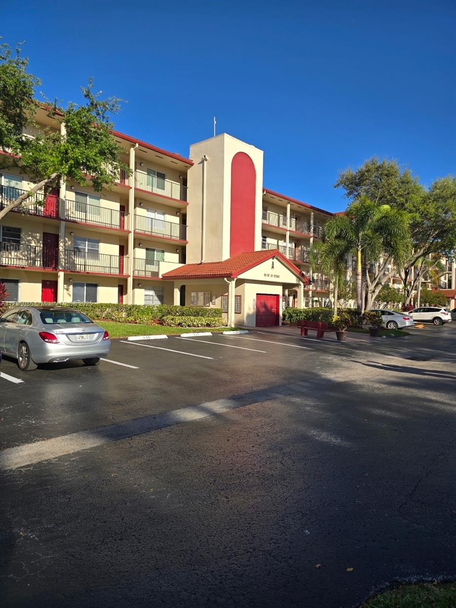 901 SW 128th Ter 407A