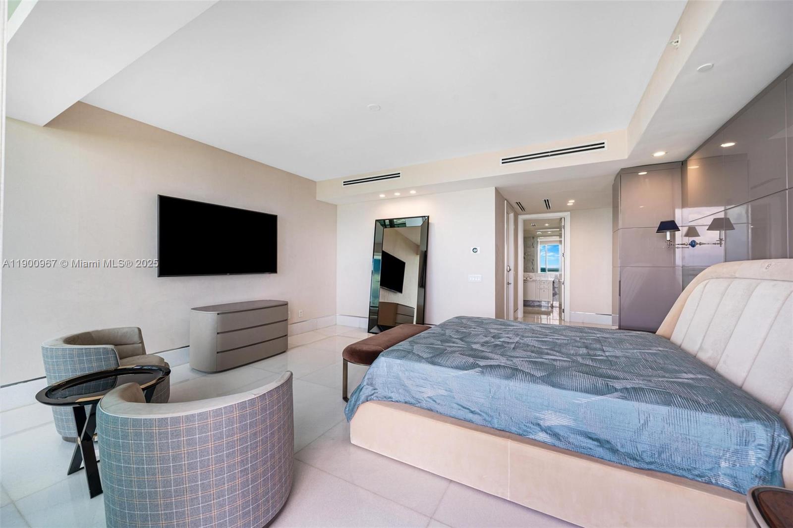 ALTOS DEL MAR NO. 5 - Residential