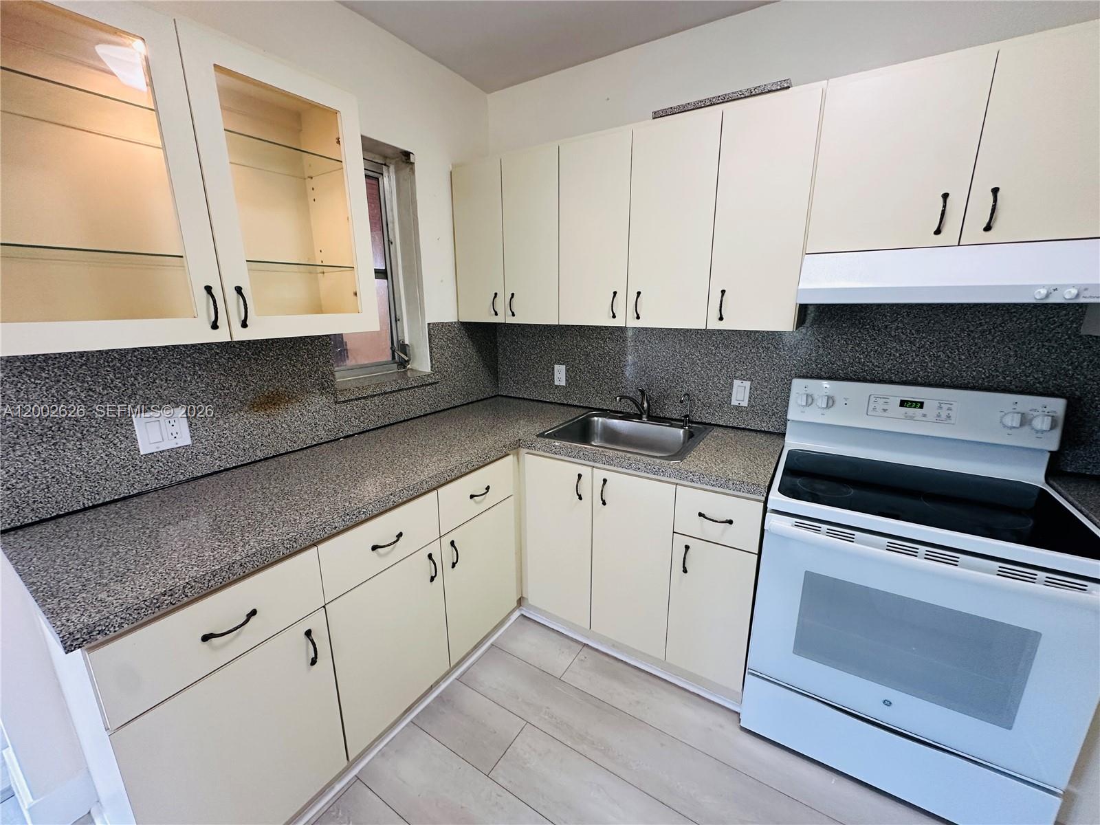 FAIRLAWN - Residential Lease