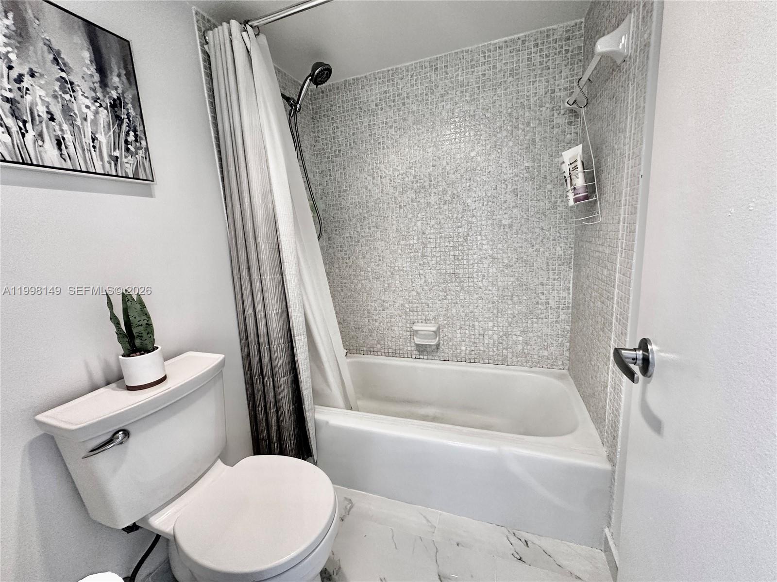 ARLEN HOUSE WEST CONDO - Residential Lease